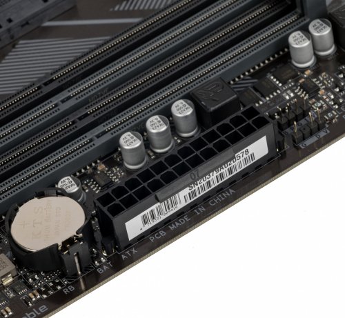 Материнская плата Gigabyte B550M DS3H Soc-AM4 AMD B550 4xDDR4 mATX AC`97 8ch(7.1) GbLAN RAID+DVI+HDM фото 8
