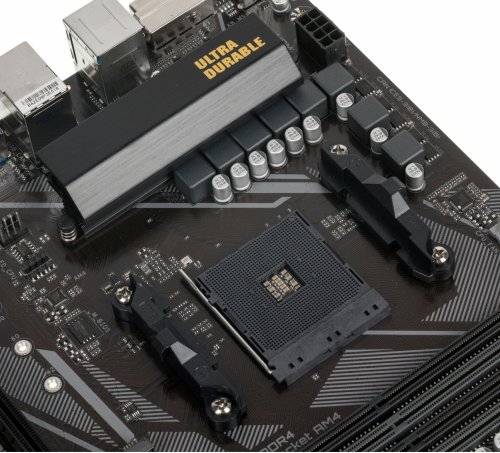 Материнская плата Gigabyte B550M DS3H Soc-AM4 AMD B550 4xDDR4 mATX AC`97 8ch(7.1) GbLAN RAID+DVI+HDM фото 2